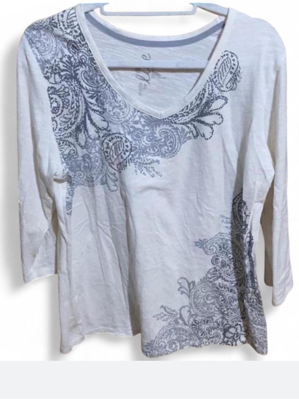 Made for Life Top 3/4 sleeves,decorative pattern Size XL